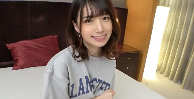 SIRO-4596 【第一槍】【天真美人】【隱藏M屬性】擁有偶像般的外貌和受虐狂體質的高規格JD登場。因緊張而從眼珠子游動的樣子轉過身來的光彩女人，釋放對快樂的鎖定並化身..網絡AV應用→AV體驗拍