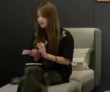  今天约了个颜值小美结果给妹妹搞喷了 7BOSS