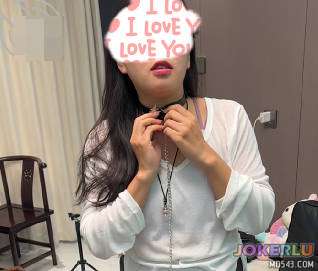  给妹妹带上定制项圈做狗健身两个月给她操瘫了